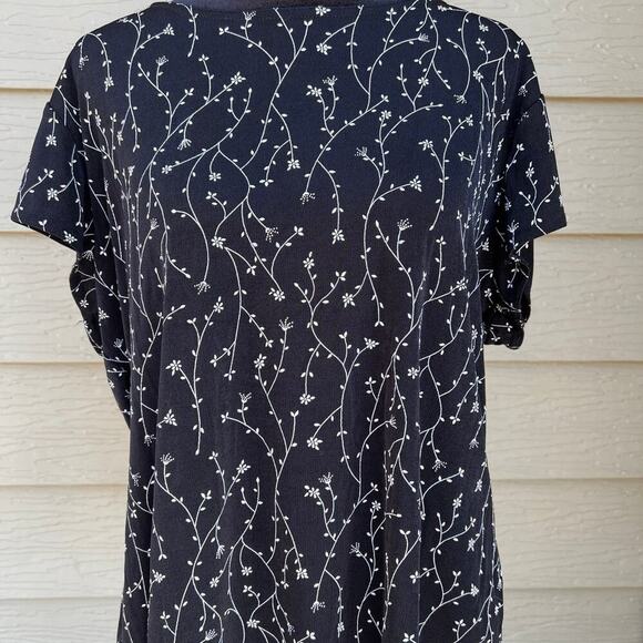 Briggs, black floral, short sleeve, floral print, round neck, women's size XL - Picture 3 of 5